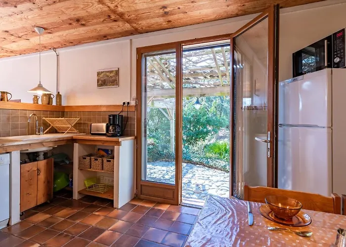 Svyntha By Interhome *