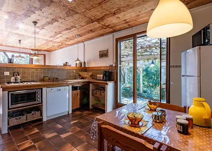 Svyntha By Interhome Tatil Evi Prunelli-di-Fiumorbo